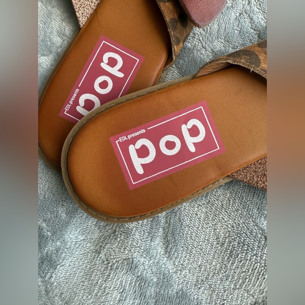 POP‎ Footwear Brown Buckle Slide Sandals Leopard Accent Size 7.5 - Picture 4 of 5